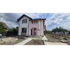 Vila cu 4 camere de vanzare  in Brebu - Imagine 2