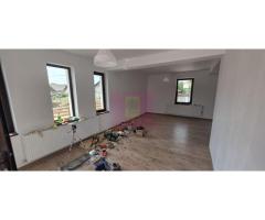 Vila cu 4 camere de vanzare  in Brebu - Imagine 10