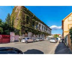 Apartament cu 2 camere la parter in Piata Catedralei Comision 0