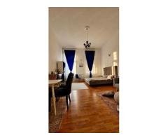 APARTAMENT ULTRACENTRAL IN PIAȚA VICTORIEI - 420 eur - Imagine 2