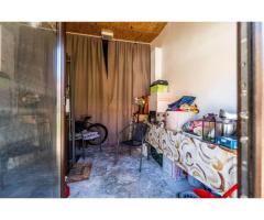 Apartament în centru cu acces auto și garaj propriu - Imagine 8