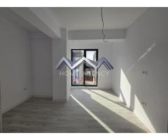 Apartament 3 camere Otopeni central - Imagine 6
