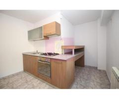 Apartament cu 3 camere de vânzare Decebal adiacent - Imagine 2