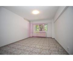 Apartament cu 3 camere de vânzare Decebal adiacent - Imagine 7