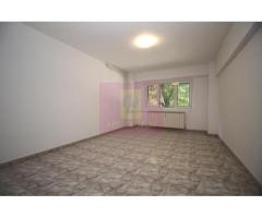 Apartament cu 3 camere de vânzare Decebal adiacent - Imagine 8