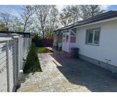 Casă 3 camere + dependințe, curte 380, Săbăreni