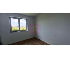 Gulia, casă nouă parter 4 camere, curte 514 mp - Imagine 12