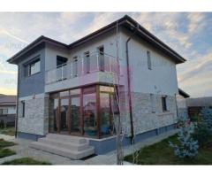 Săbăreni, vilă S+P+1, curte 568 mp, aproape de pădure