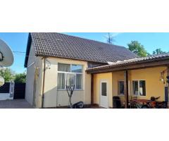 Două case + 1.171 mp teren în zona Freidorf din Timișoara
