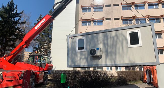 Maurer Imobiliare sprijină spitalele din Brașov cu containere