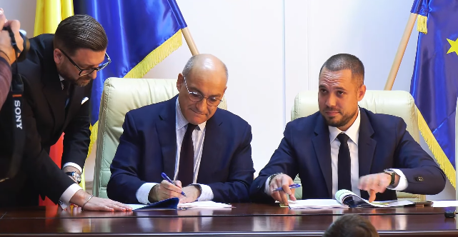 Spitalul Regional Iasi: Constructorii turci au semnat contractul, sprijiniti de oficialii romani